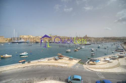 Property in Isla