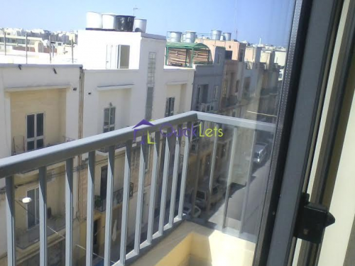 Apartments in Gzira - Image 4