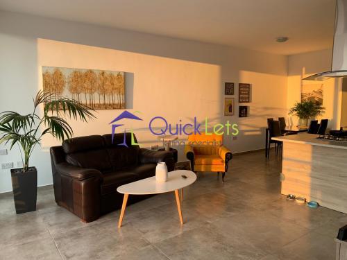 Property in Qawra