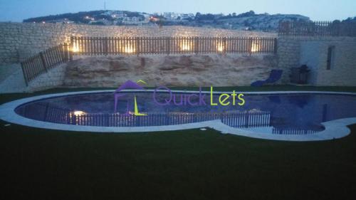 Property in Bahar ic-Caghaq