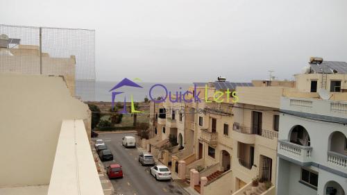 Detached Villa in Pembroke - Image 5