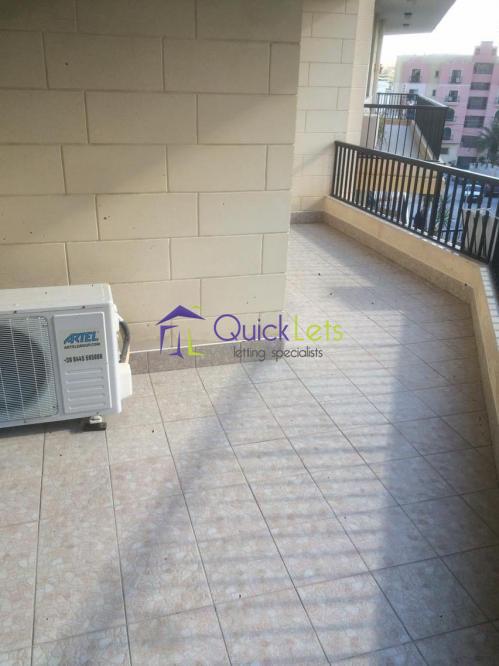 Property in Qawra
