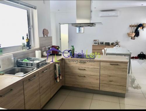 Property in Zebbug