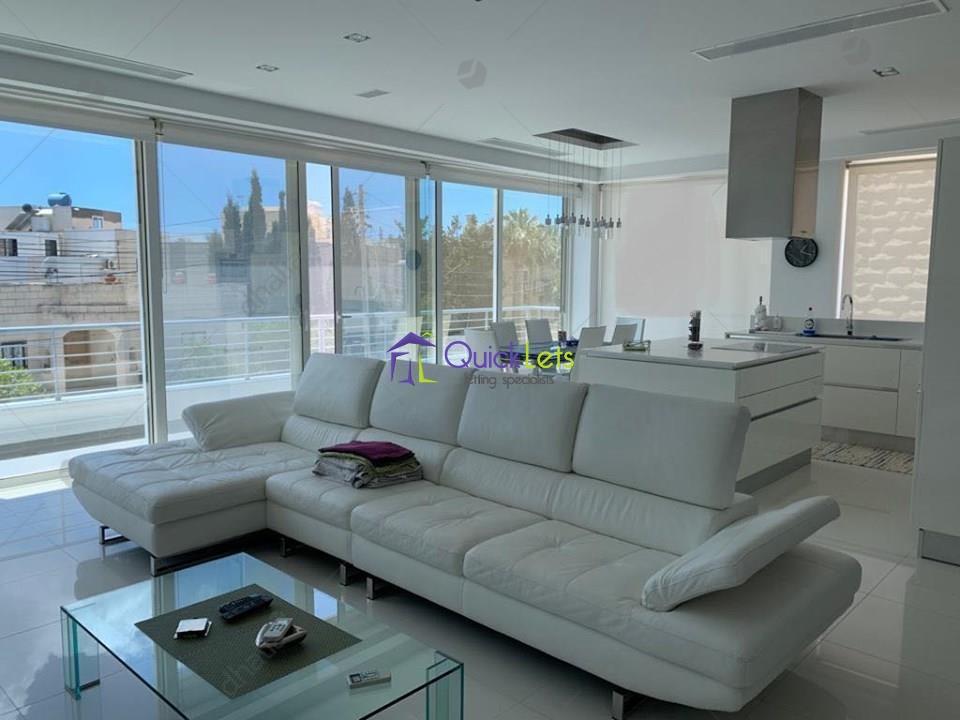 Property in Bahar ic-Caghaq