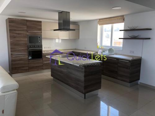Property in Qawra