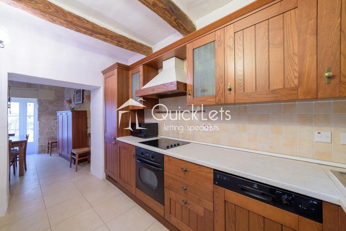 Farmhouses in Mosta - Image 2