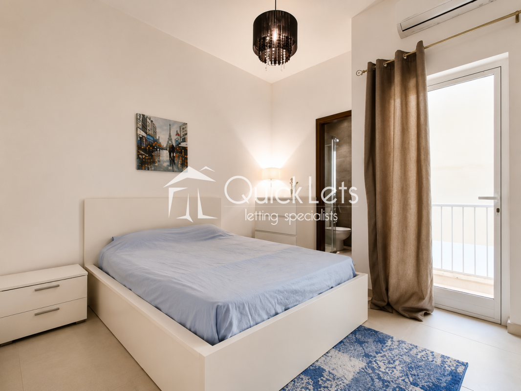 Townhouses in Sliema - Image 2
