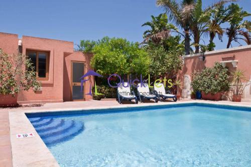 Detached Villa in Attard - Image 4