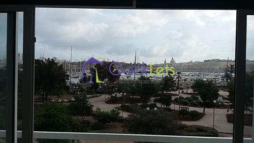 Apartments in Gzira - Image 5