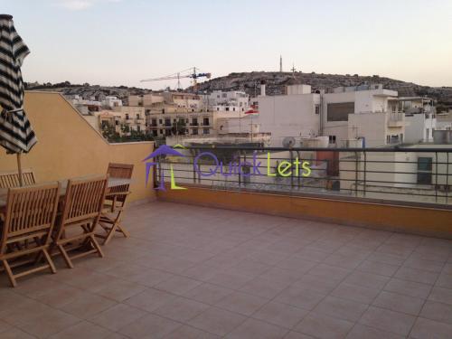 Property in Bahar ic-Caghaq
