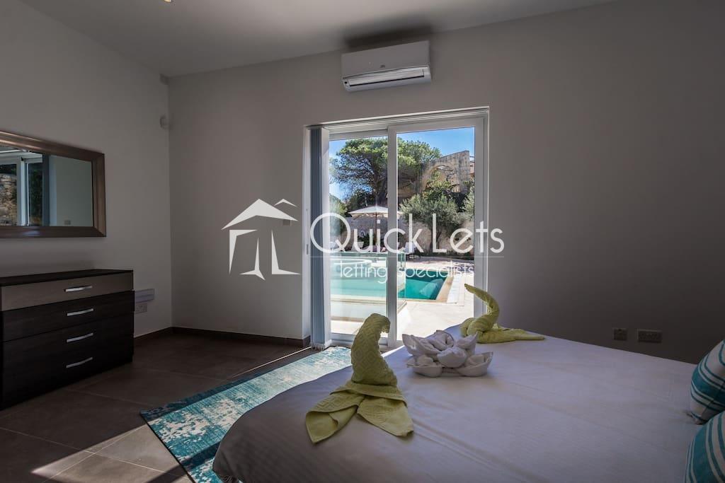 Detached Villa in Mellieha - Image 3