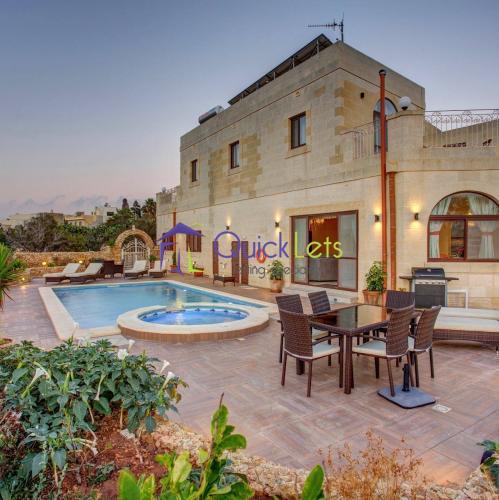 Property in Gozo - Rabat (Victoria)