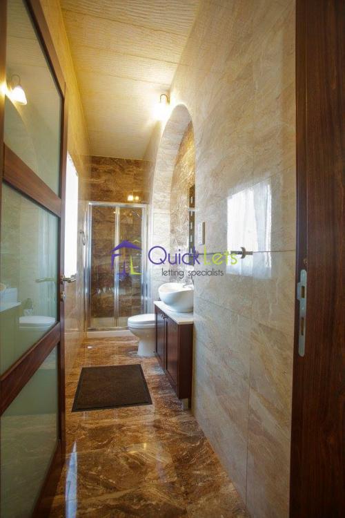 Detached Villa in Gozo - Rabat (Victoria) - Image 3