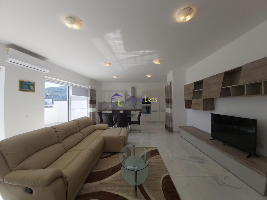 Property in Bahar ic-Caghaq