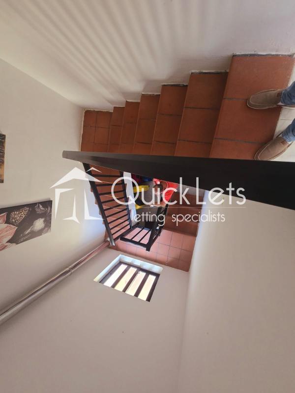 Semi Detached Villa  in Pembroke - Image 5