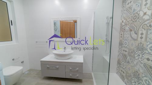 Rooms in Swieqi - Image 5