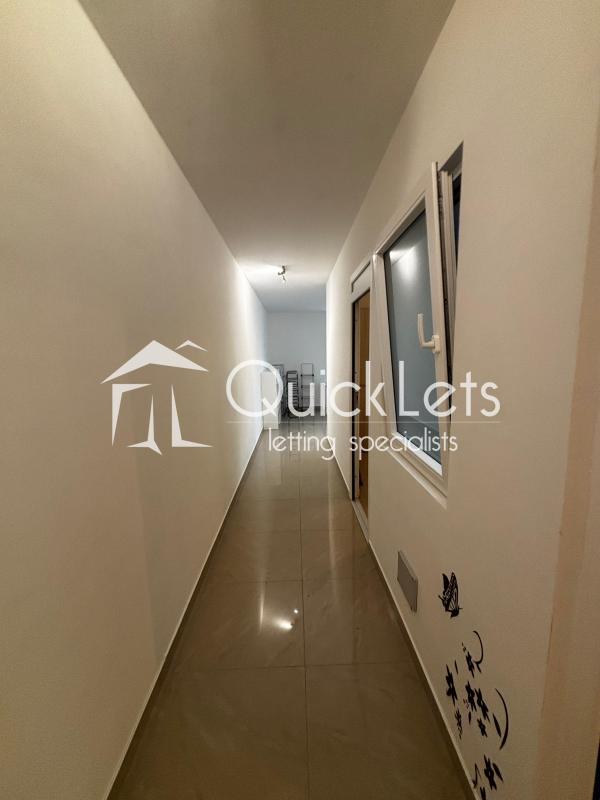 Apartments in Pembroke - Image 5