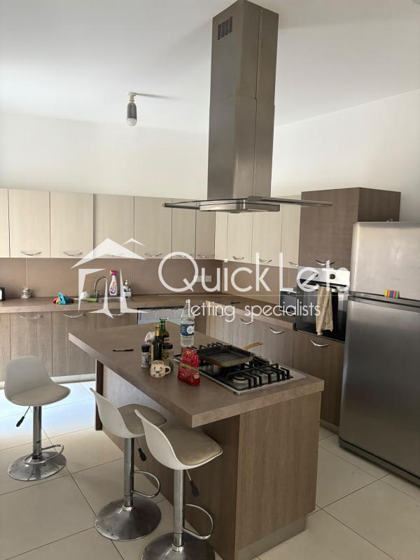 Property in Zebbug