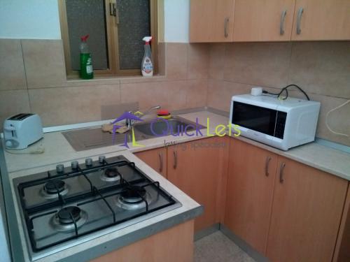Rooms in Bugibba - Image 3