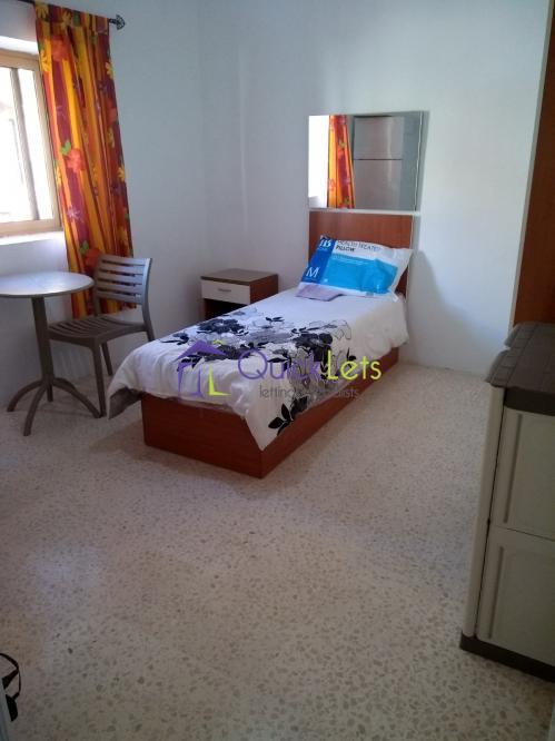 Rooms in Bugibba - Image 4