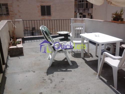 Townhouses in Sliema - Image 2