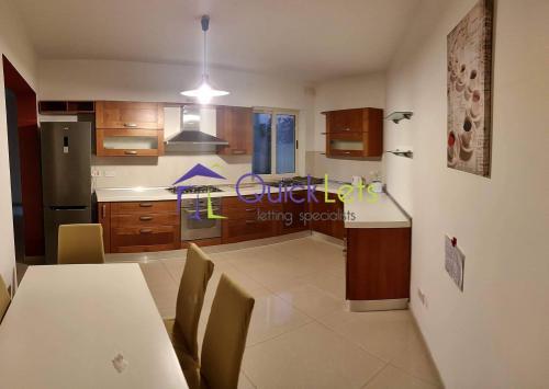 Apartments in Luqa - Image 4