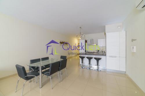 Rooms in Sliema - Image 6