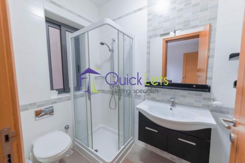 Rooms in Sliema - Image 5