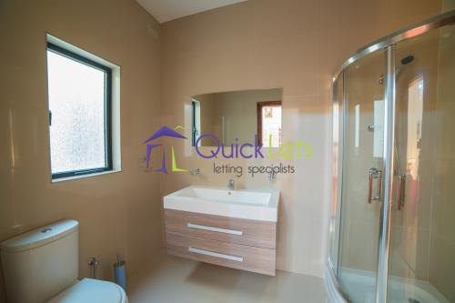 Rooms in Gzira - Image 3