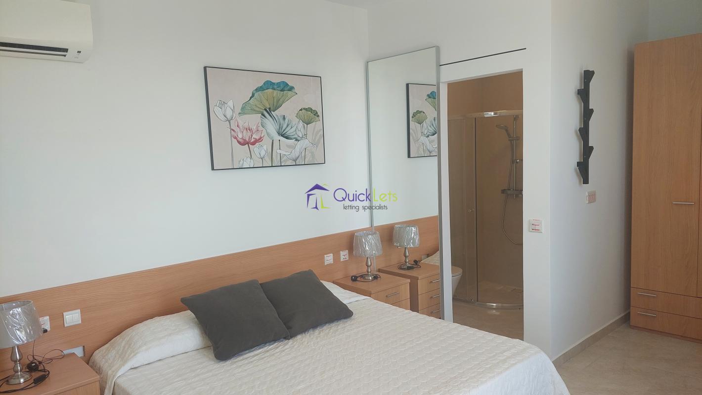 Penthouses in Xemxija - Image 2