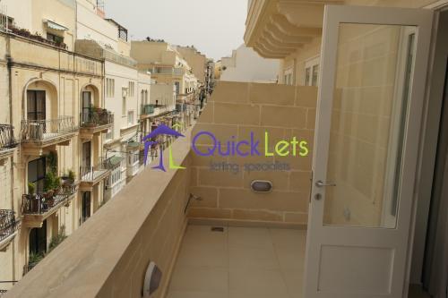 Rooms in Sliema - Image 6