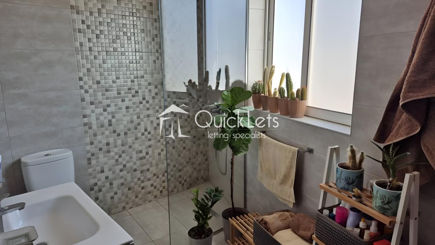 Penthouses in Santa Venera - Image 2