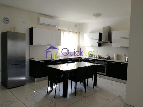 Property in Zebbug
