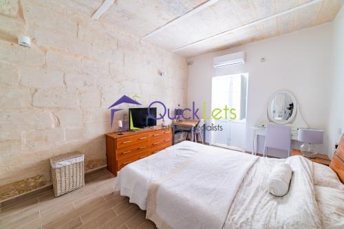 Maisonettes in Valletta - Image 4