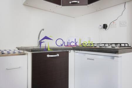 Studio Apartments in Valletta - Image 5