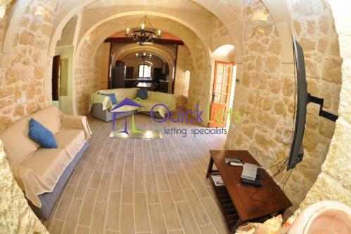 Farmhouses in Gozo - Zebbug - Image 2