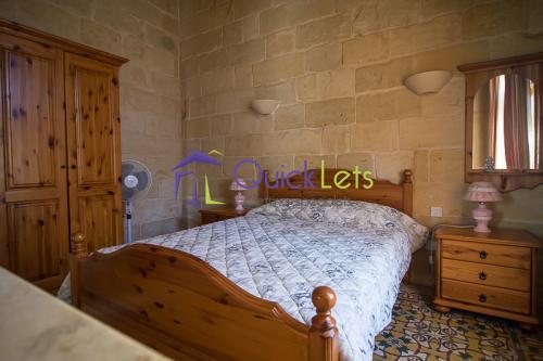 Farmhouses in Gozo - Zebbug - Image 3