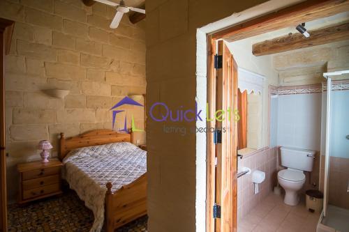 Farmhouses in Gozo - Zebbug - Image 4