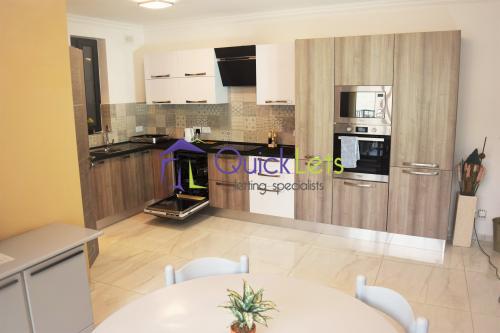 Apartments in Sliema - Image 5