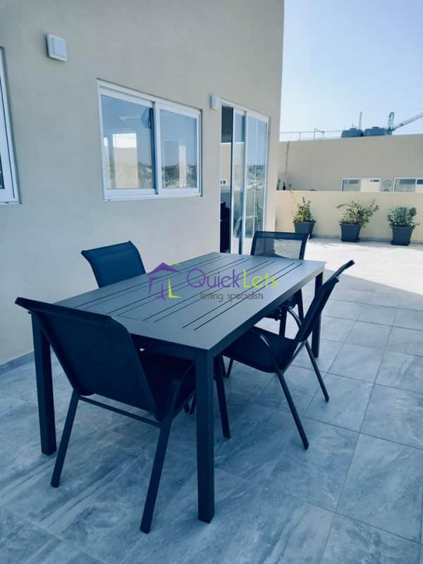 Studio Apartments in Ta' Xbiex - Image 4