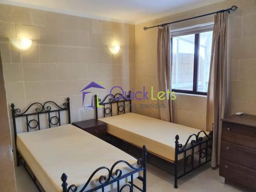 Farmhouses in Gozo - Kercem - Image 3