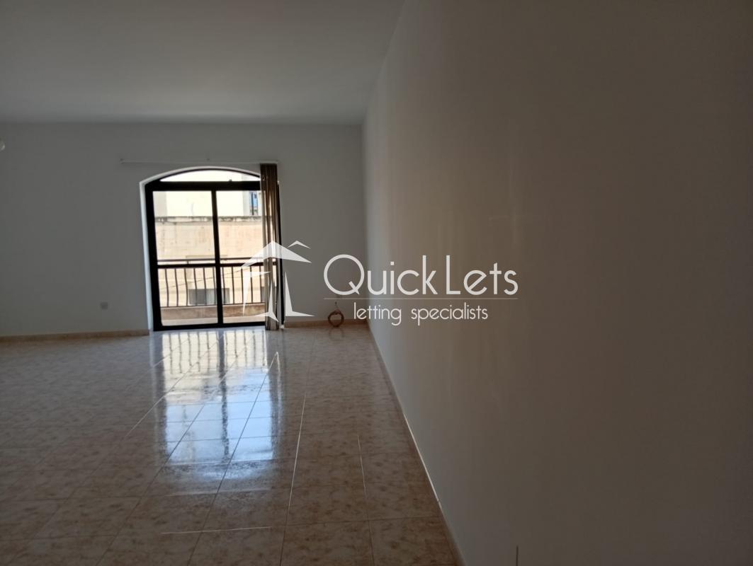 Apartments in Qrendi - Image 4