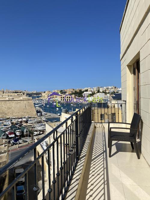 Rooms in Kalkara - Image 4