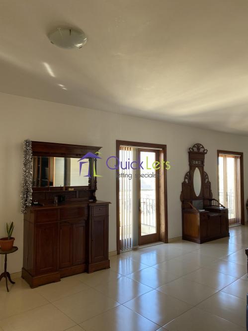 Rooms in Kalkara - Image 5
