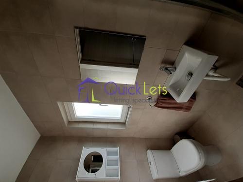 Rooms in Gzira - Image 6