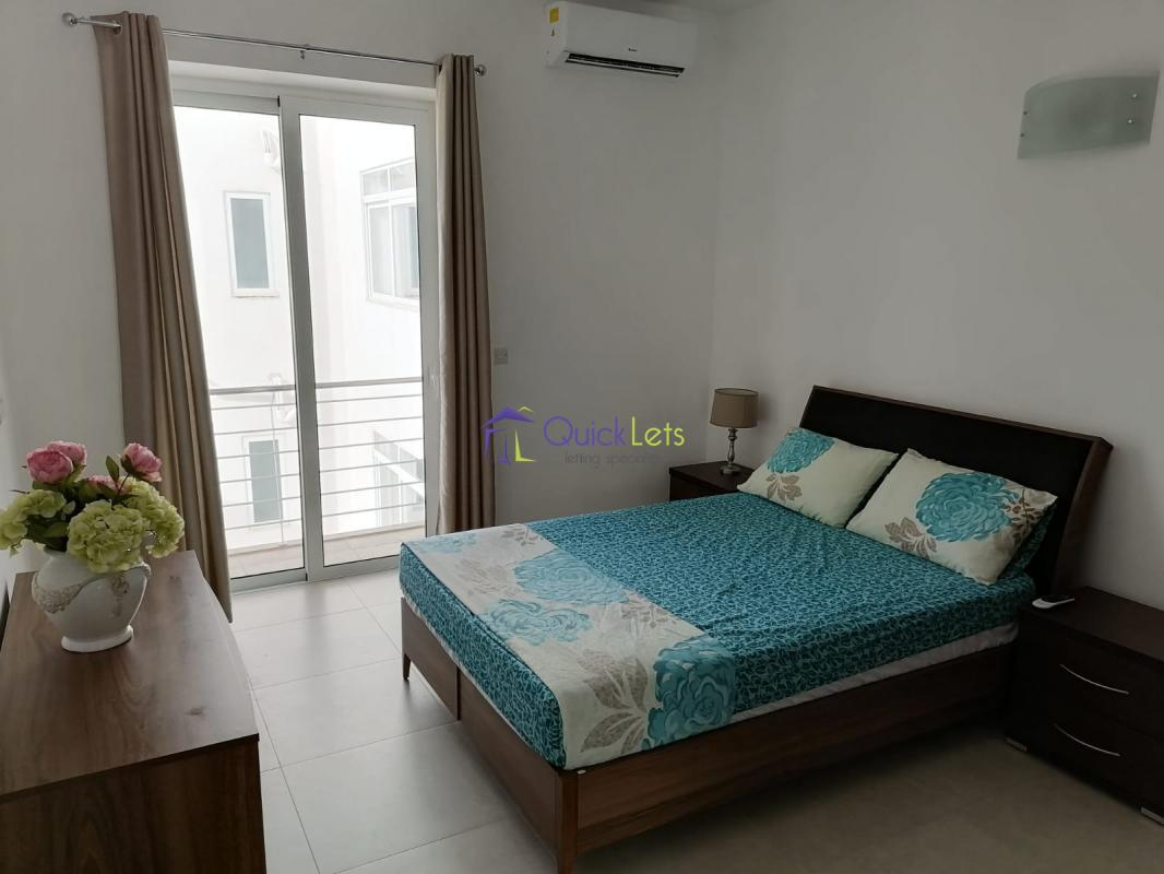 Apartments in Xemxija - Image 6
