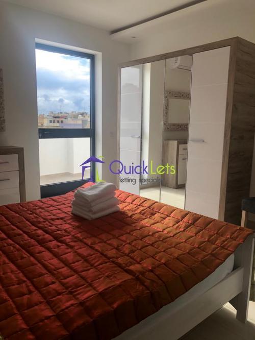 Rooms in Santa Venera - Image 2