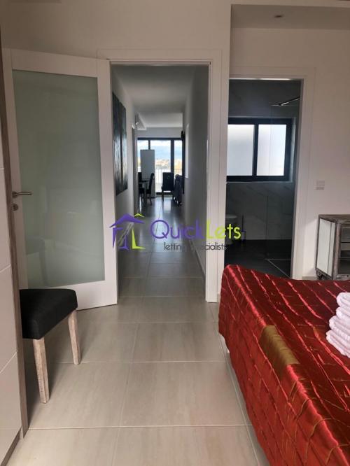 Rooms in Santa Venera - Image 4
