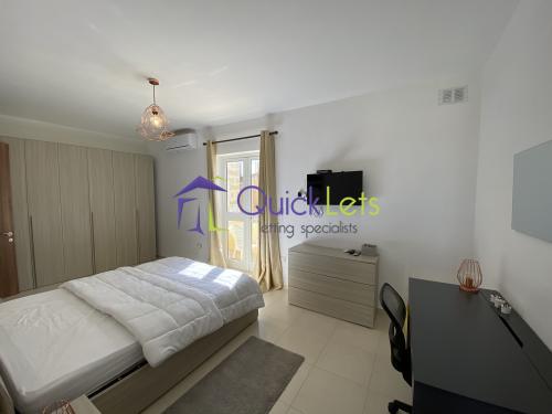 Townhouses in Sliema - Image 2