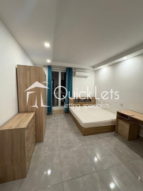 Rooms in Ta' Xbiex - Image 6